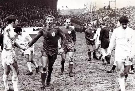 英超莱斯特城vs托特纳姆热刺,英超利物浦2-0莱斯特城视频