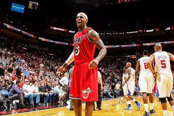 勒布朗詹姆斯成名前的故事 (勒布朗詹姆斯感人故事)