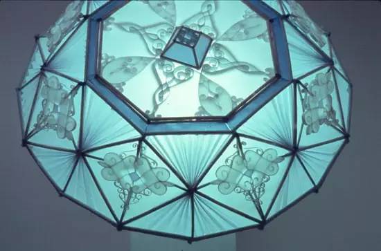 变废为宝的杰作,变废为宝制出的东西堪比巴黎时装