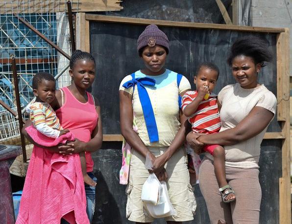 南非黑人逐步“驱逐”白人：文化低但生育力强