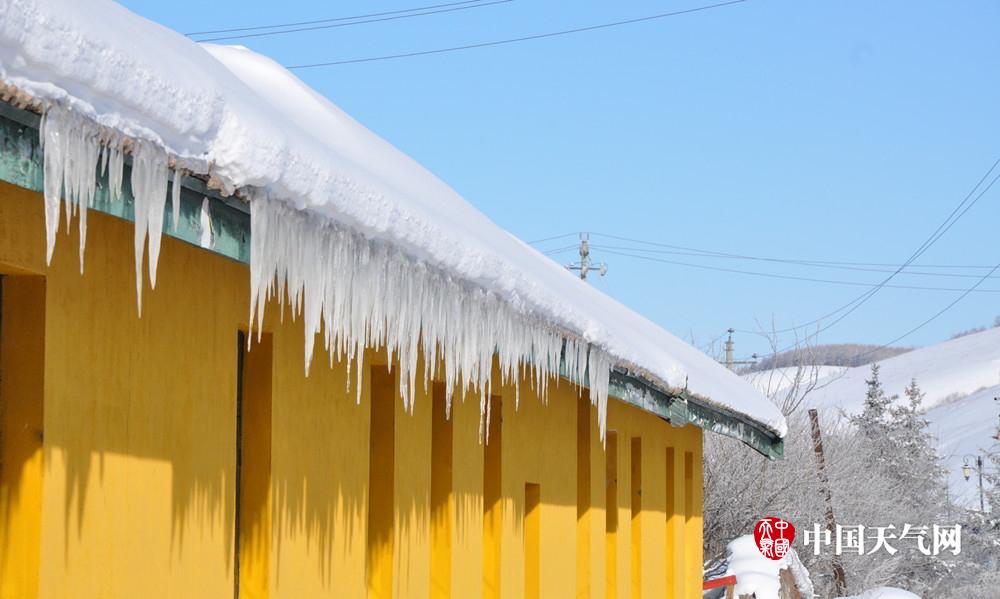 在-48℃的极寒天泡48℃的温泉来阿尔山过不一样的冬天