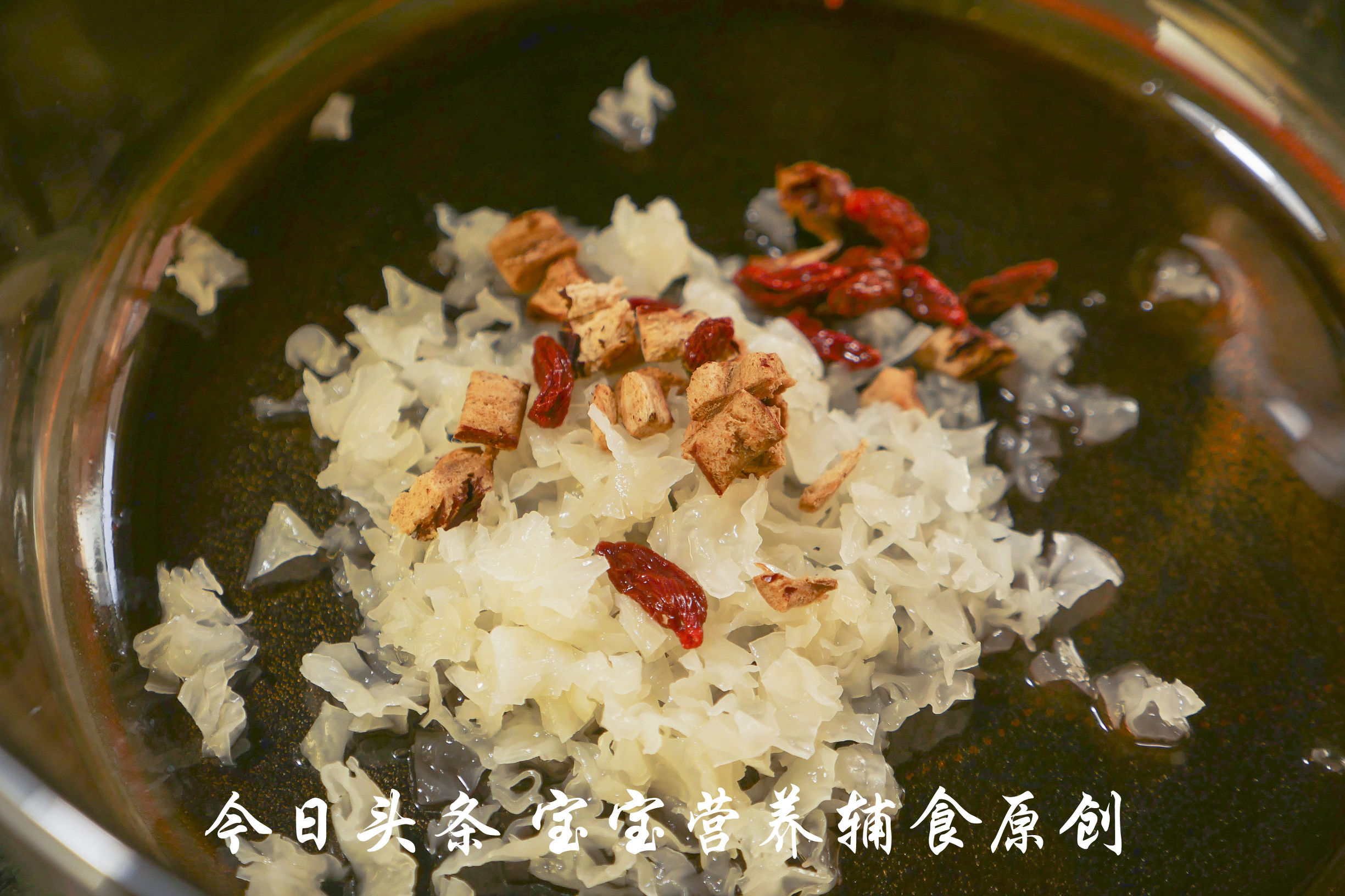 宝宝冬天不爱喝水怎么办,冬天干燥小朋友吃什么比较好