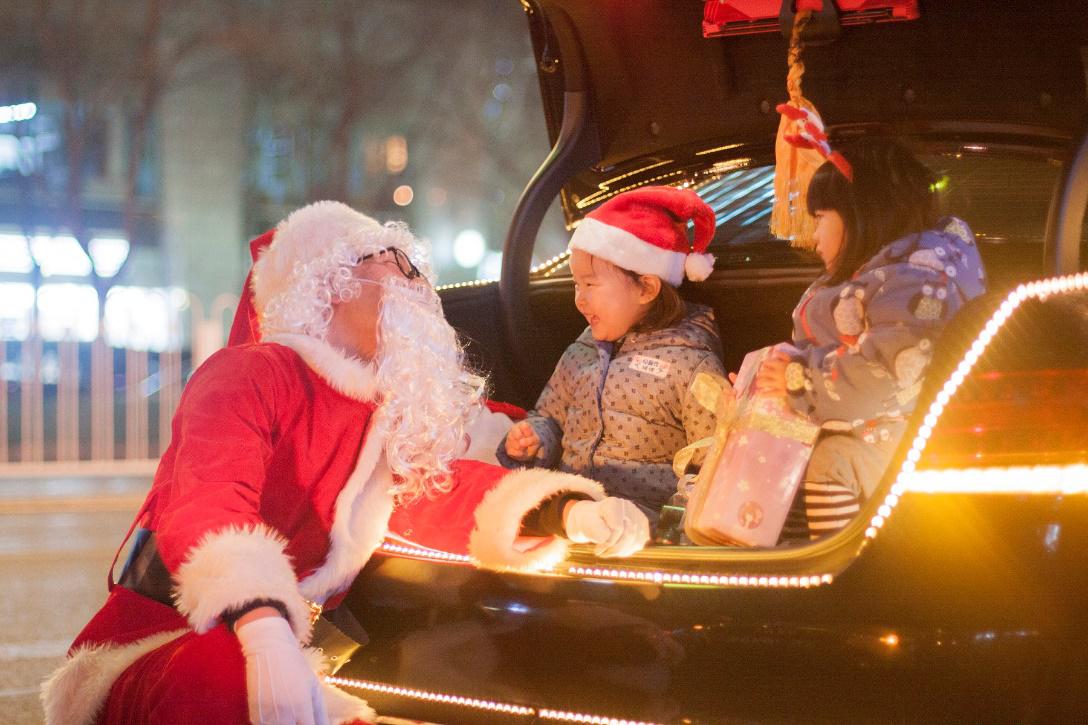 滴滴童话雪橇车的“圆梦空间”：老人小孩城内城外，一个都不能少