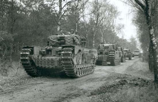 德国最先进黑豹坦克真实图片,德国黑豹坦克130毫米主炮