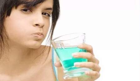 智齿有点轻微发炎怎么办,智齿发炎肿痛张不开嘴治疗过程