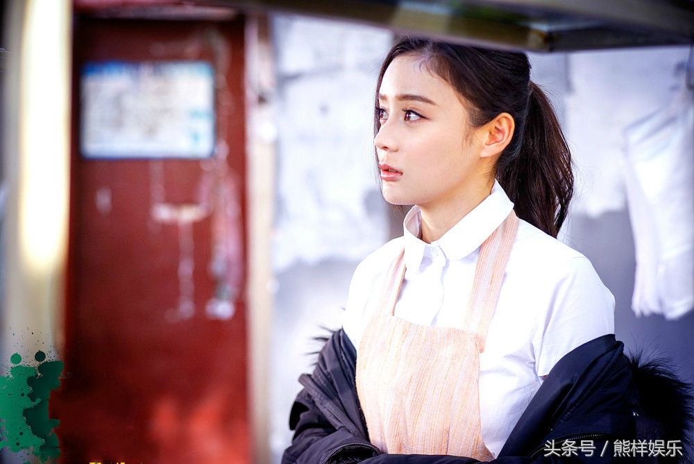 大鹏第一次见缝纫机乐队不再犹豫,煎饼侠大鹏重新拍屌丝男士