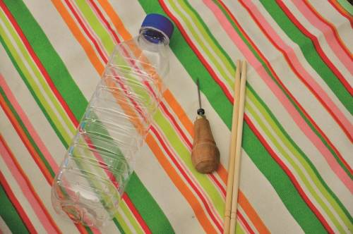 家庭无人浇花器怎么做,制作浇花器一年都不用浇水