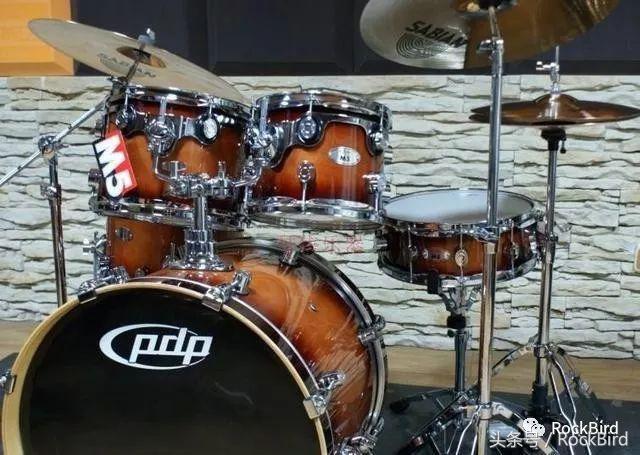 李宇春打鼓,易烊千玺演唱会打鼓