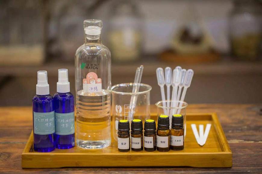 17种常见精油的美容护肤功效,护肤用的精油哪种最好用