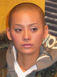 女明星没了刘海变好看了,女明星突然没头发了