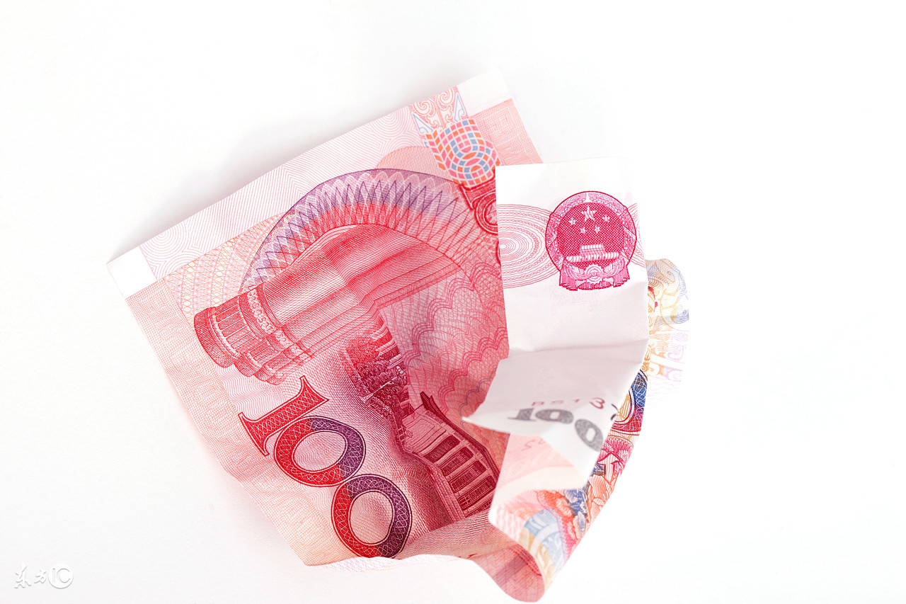 摸摸口袋，看看钱包，依然，空空如也，唯一得到的财富——回忆