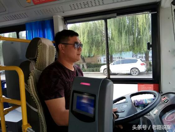 纯电动公交车怎么驾驶,电动公交车怎么开才稳