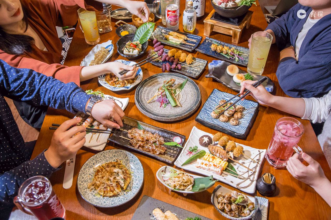 只想来这家居酒屋吃个饭，没想到找到了另一半……