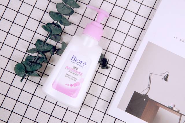 实用又好用的卸妆方法,用什么卸妆可以一次搞定