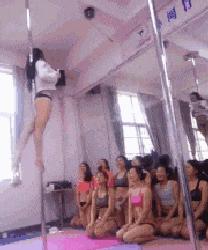 日本女艺人拍摄花絮,女演员拍戏结果以假乱真