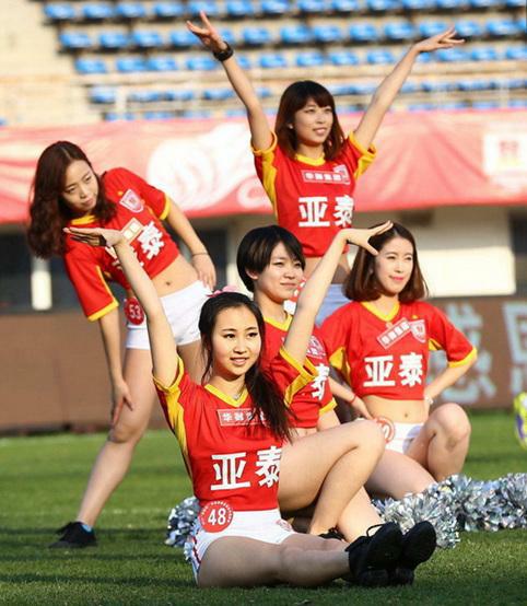 足球拉拉队的介绍,足球拉拉队世界杯欧美