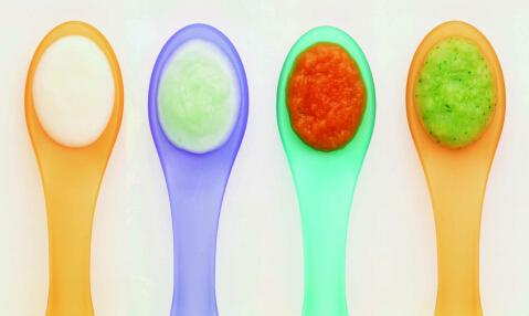 4个月宝宝添加什么辅食,4一6个月婴儿添加辅食的原则