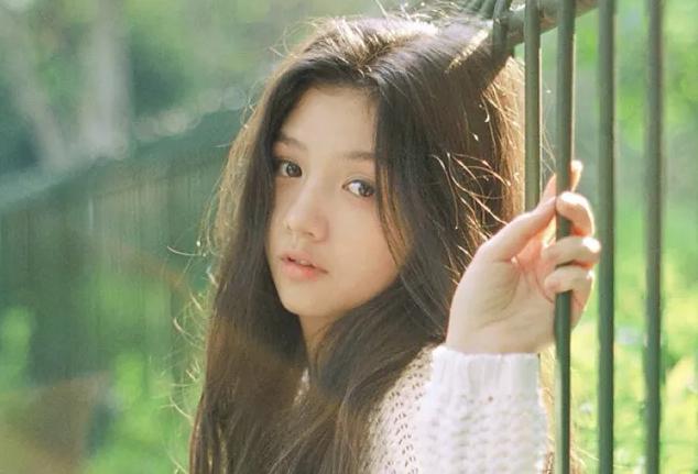 脸上有这4点的女生,会看起来很“幼稚”!