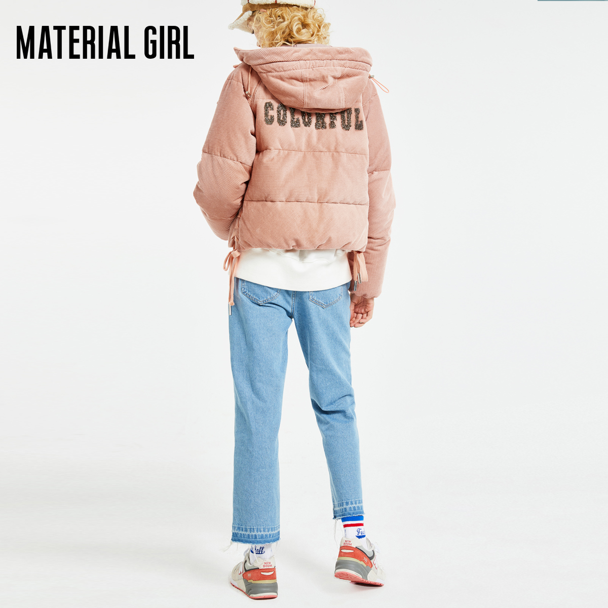 灯芯绒减龄没毛病,但是……设计师,你的心里就没点b数吗?