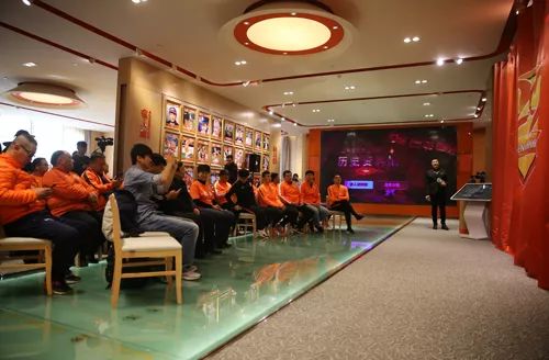 鲁能泰山球迷一代人的回忆,球迷文化看台现场