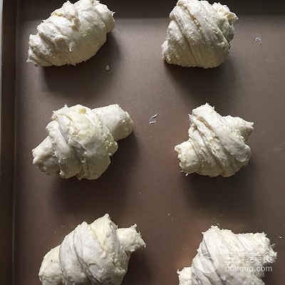 意大利羊角起酥面包,丹麦起酥牛角面包的做法