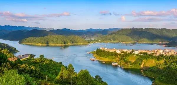 中国十佳休闲宜居生态城市兴义,中国十大养生城市兴义