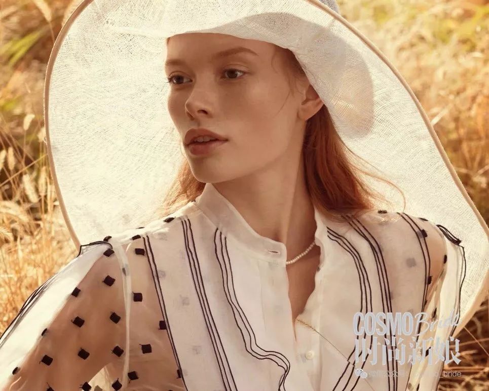 42岁的李小冉怎么美成这样,40岁李小冉图片