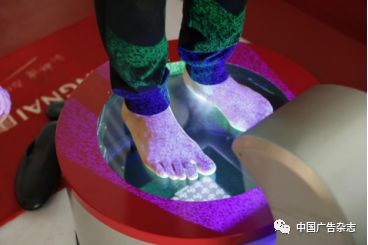 一场“敢性”营销，能否打破康奈品牌老化的僵局？