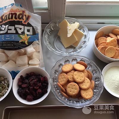 美的fun烤箱使用视频,制作超快手的网红雪花酥