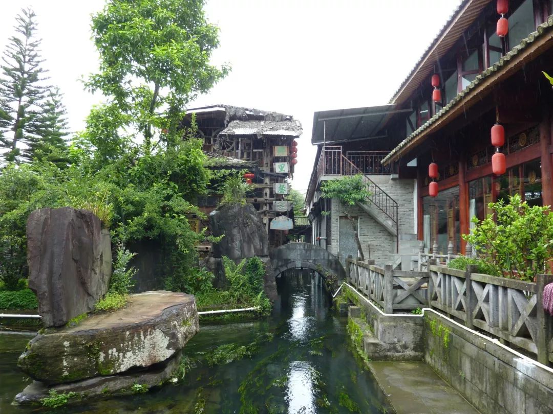 适合2月旅游的地方,西安2月适合爬山的地方推荐