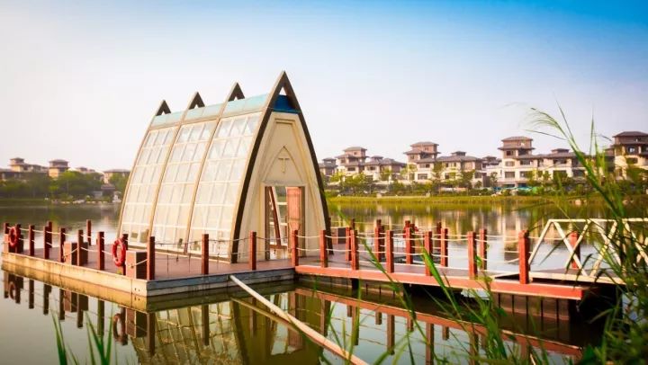 世界首创“船上温泉”，白鹭齐飞，逛法国风情小镇，深圳2.5h即到