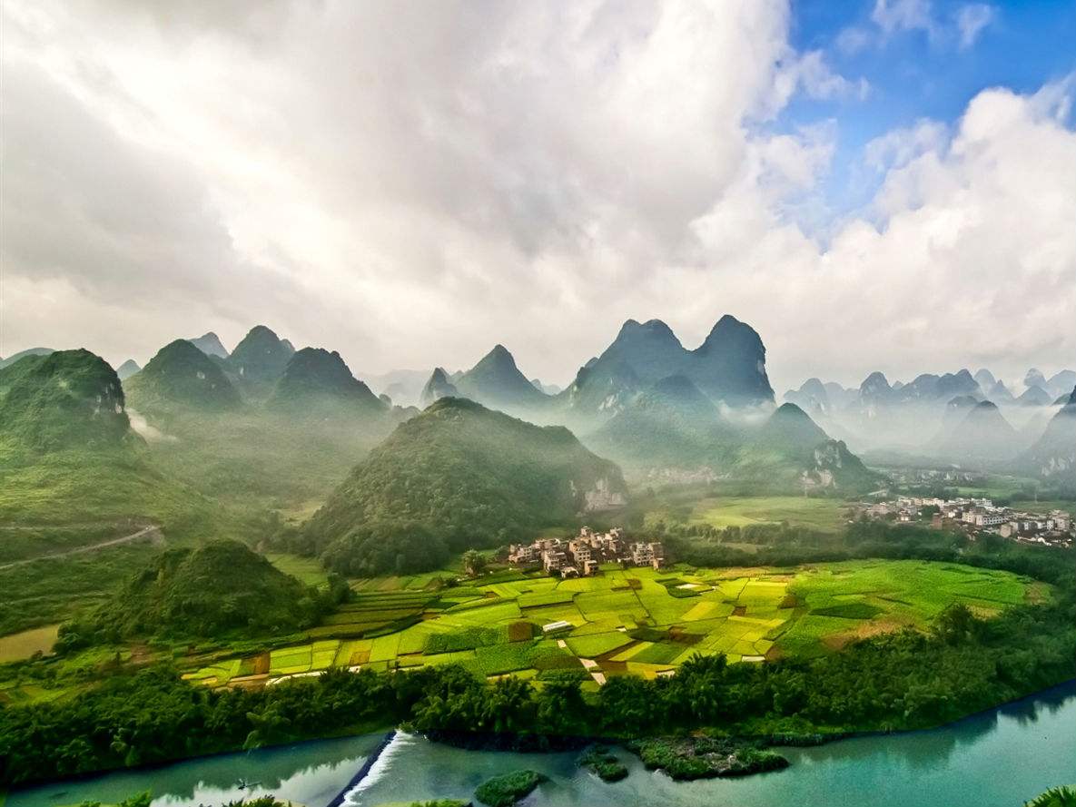 广西越南交界最近旅游的地方,广西和越南哪个口岸好玩