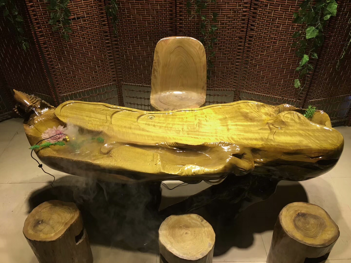 瀹剁敤閲戜笣妤犳湪鏍归洉鑼跺彴,閲戜笣妤犳湪鏍归洉鑼跺彴鍥惧強浠锋牸