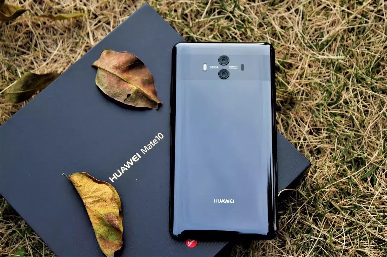 小白测评华为mate10续航排名,华为mate10和三星s9测评