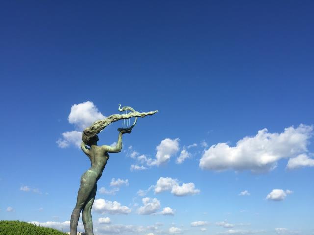 青岛崂山花园最新房价,青岛麦岛金岸地价