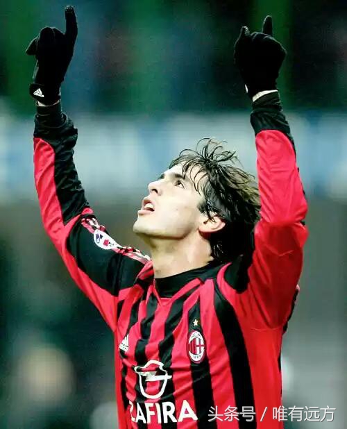 天下足球十大煽情文案武磊,天下足球催泪文案罗纳尔迪尼奥