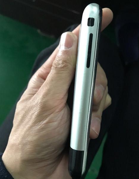 初代iphone113万元,出售iphone初代