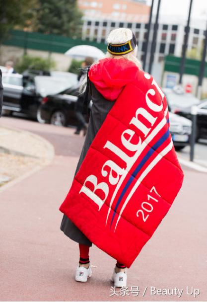 围巾小外搭系法,围巾搭配小物件