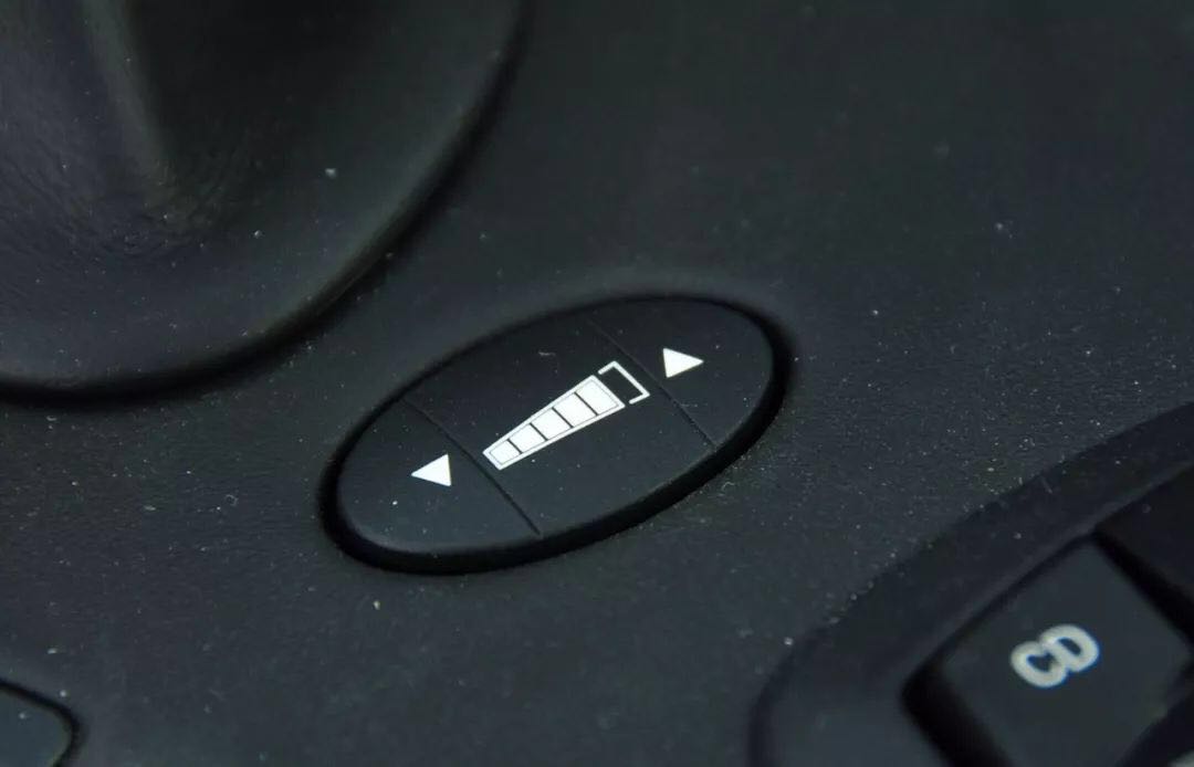 吱道不知道,v8绝唱宝马m3