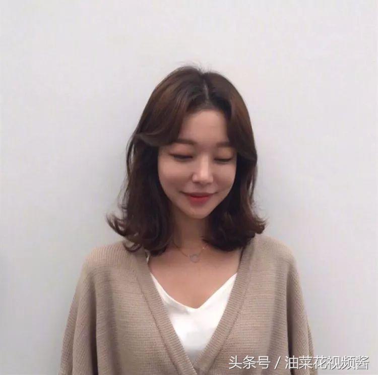 显脸又瘦又小的刘海,脸大适合什么刘海发型显瘦