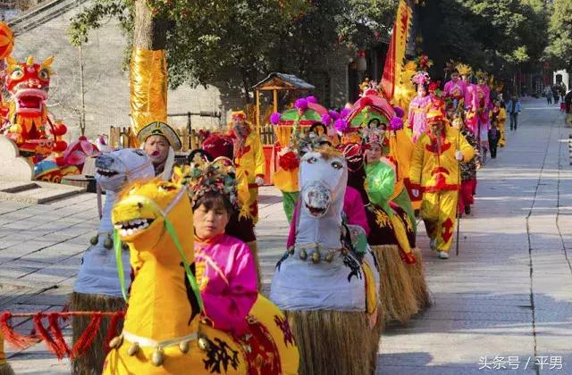 动起来民族舞,社火巡游最年味