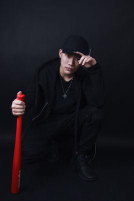 最牛的“鱼鳞焊”日薪500元不算多吧，怎么也比皮几万的歌有价值