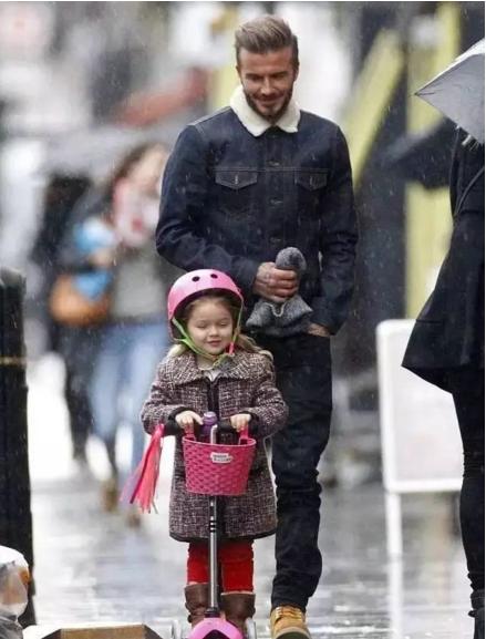 璐濆厠姹夊灏忎竷绮夎壊,璐濆厠姹夊鍜屽皬涓冪殑鏃ュ父