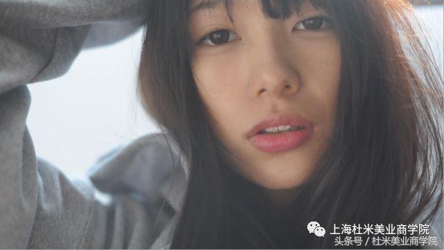 嫁接睫毛后，顾客眼球红肿的原因是什么？