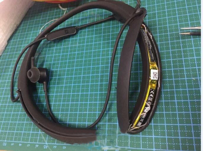 拆解bosesoundtouch20,boseqc30耳机