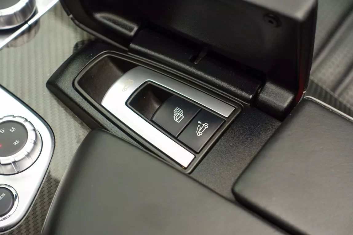 奔驰敞篷车又便宜又好看跑得还快,奔驰sl63amg敞篷落地价2021款