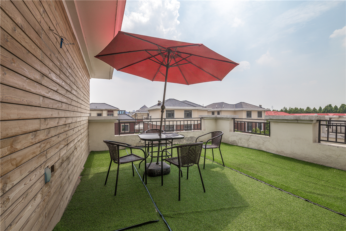 过年了该和朋友聚会了,马上就过年了心里特别难过