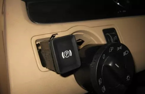 迈腾仪表电子手刹报警电子手刹无法启用！