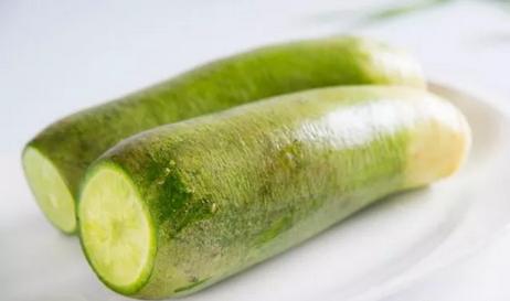 冬吃萝卜夏吃姜如今吃萝卜正当季,冬吃萝卜夏吃姜这样吃萝卜很健康