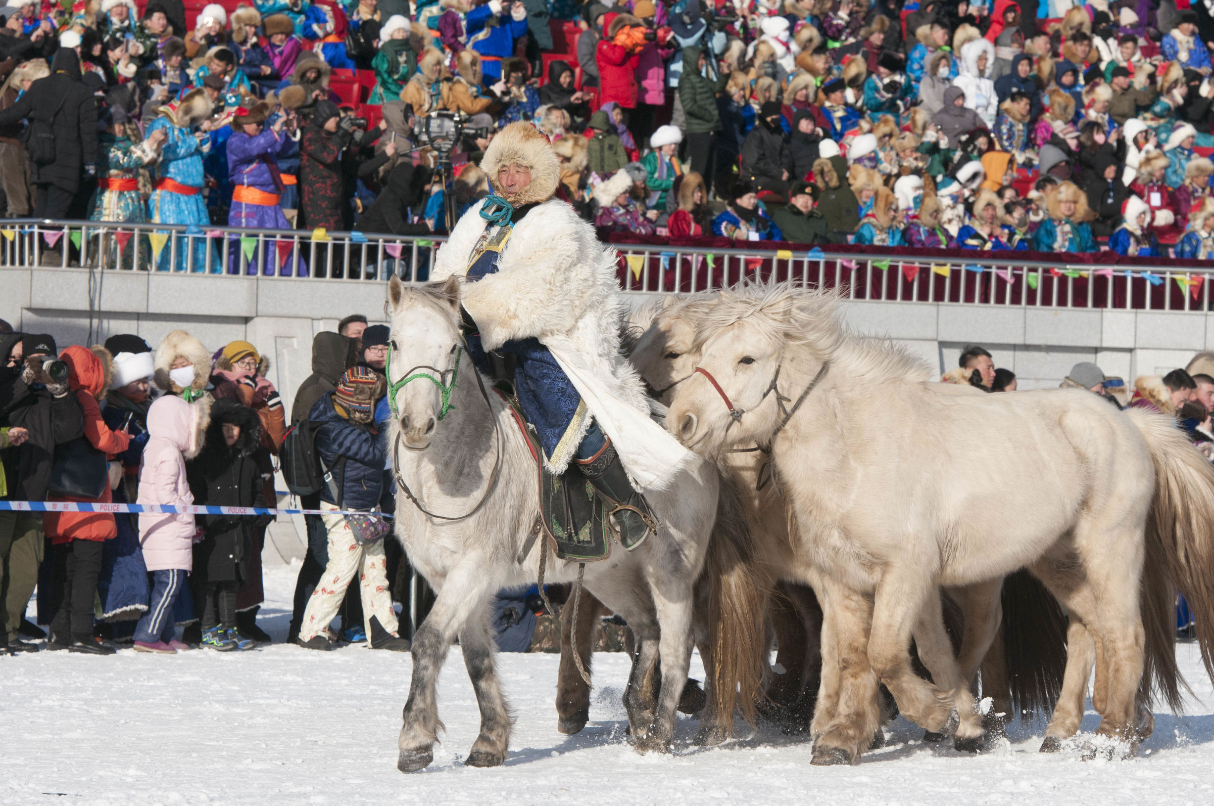 内蒙古那达慕草原旅游节,西乌珠穆沁草原冬季美景